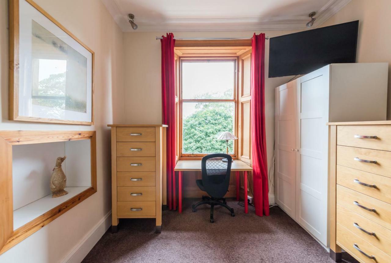 3 Bed Overlooking Meadows Park Edinburgh Exterior photo
